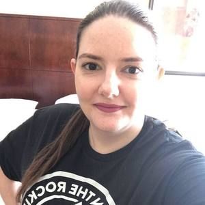 Meet your Posher, Stephany